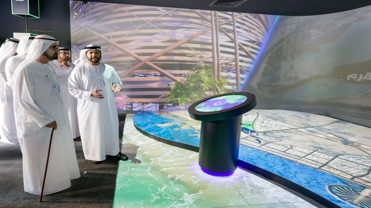 خارطة طريق 2030.. محمد بن راشد يعتمد مشروع تطوير المساحات المائية والخضراء بدبي